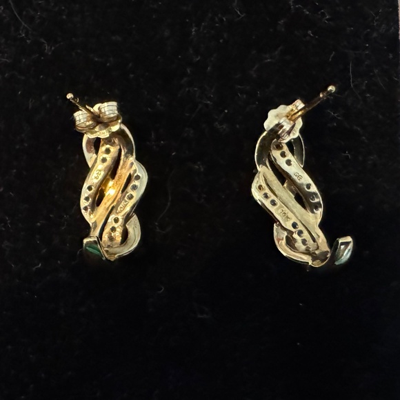 10K Gold Sing Cut Diamond Earrings - Picture 2 of 2